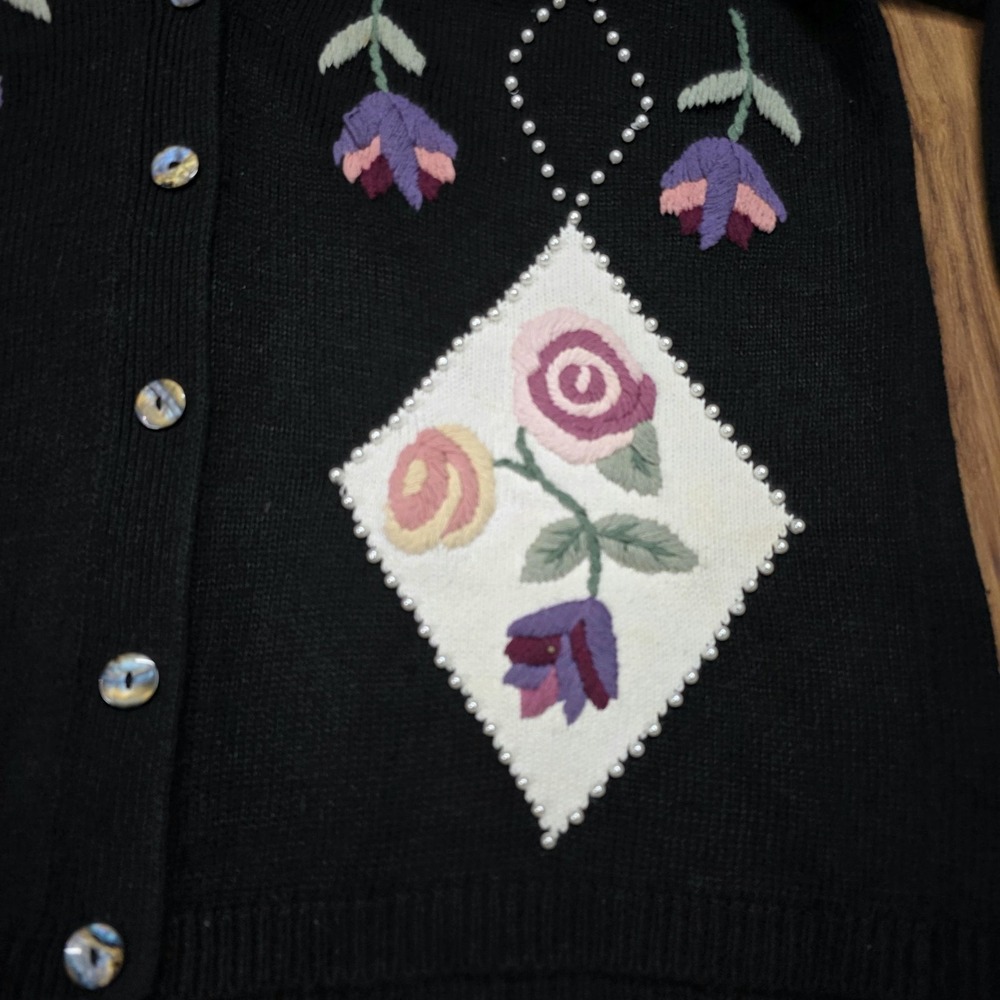 Vtg Maggie Lawrence Cardigan Sweater Womens 18/20 Black Floral Beaded Cottage - Picture 4 of 10